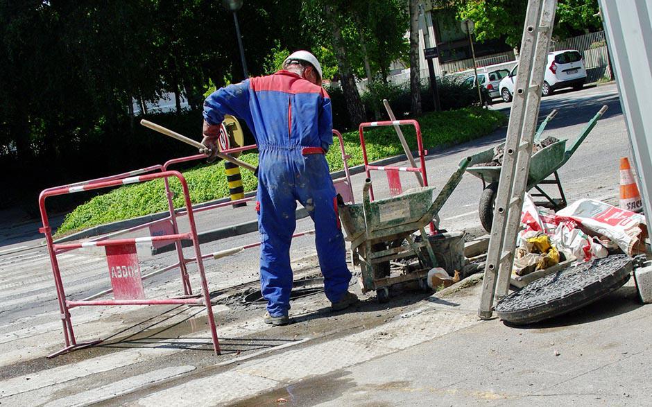 comment déboucher un lavabo Paris 13